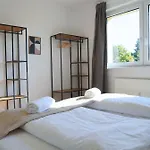 Lejlighed Cozy I 5x Einzelbetten I Kueche I Wifi I Hd Tv I Balkon I Erdgeschoss I Self Check-in *