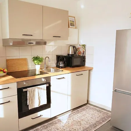 Apartment Cozy I 5x Einzelbetten I Küche I Wifi I Hd Tv I Balkon I Erdgeschoss I Self Check-in