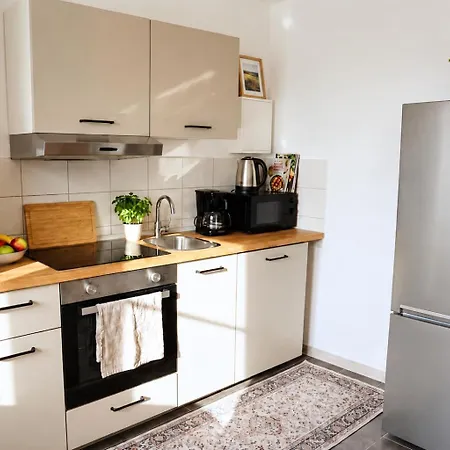 Apartmán Cozy I 5x Einzelbetten I Kueche I Wifi I Hd Tv I Balkon I Erdgeschoss I Self Check-in *