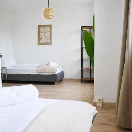 Cozy I 5x Einzelbetten I Kueche I Wifi I Hd Tv I Balkon I Erdgeschoss I Self Check-in Apartmán Halle (Saale)