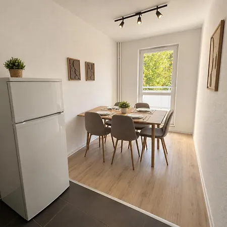 Apartment Havn - 5 Einzelbetten, Kueche, Wama, Balkon, Wifi, Smart Tv, 24h Check-in