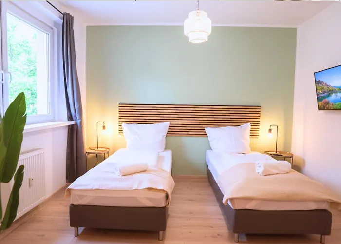 Cozy Apartment I 5X Einzelbetten I Kueche I Wifi I Hd Tv I Balkon I Erdgeschoss I Self Check-In Apartment *